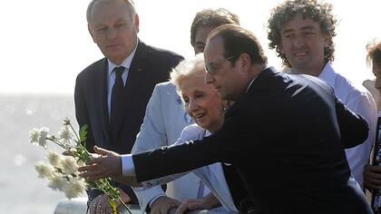 Guido Carlotto (derecha), junto al presidente de Francia, François Hollande, y Estela Carlotto