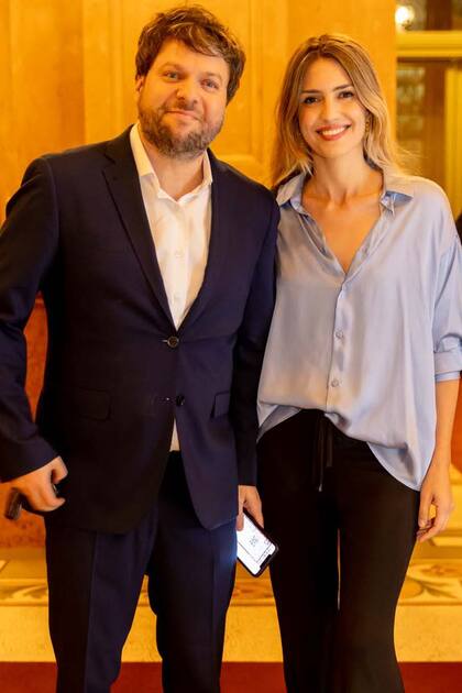 Guido Kaczka y su mujer, Soledad Rodríguez, disfrutaron del concierto del tenor español