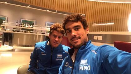 Guido Pella y Diego Schwartzman, antes de embarcar