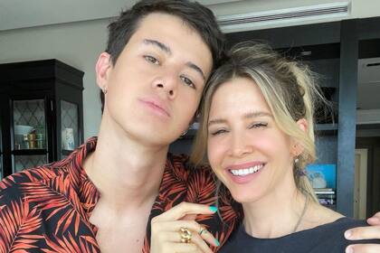 Guillermina Valdés y Dante Ortega, su hijo (Crédito: Instagram/@guillevaldes1)