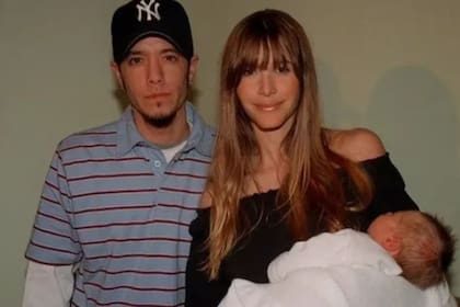 Guillermina Valdes y Sebastián Ortega, cuando recibieron a su primer hijo