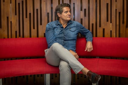 Guillermo Andino reconoce que su porte lo ayudó a ingresar al medio televisivo, pero que se trata de un recurso que no alcanza para trascender y permanecer en la profesión