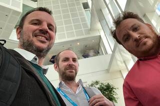 Vuelos. Los argentinos que crearon una empresa para mejorar la puntualidad