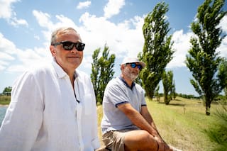 El desarrollo inmobiliario de dos amigos de la infancia, donde la naturaleza es la protagonista