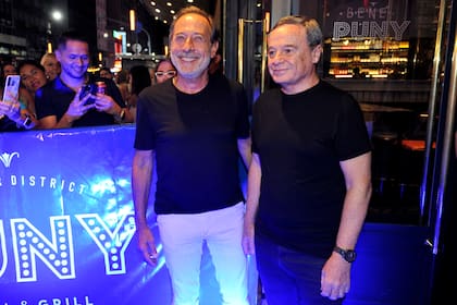 Guillermo Francella y Pablo Codevilla posaron juntos para las cámaras