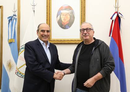 Guillermo Francos con el gobernador Hugo Passalacqua