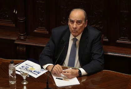 Guillermo Francos en el Senado