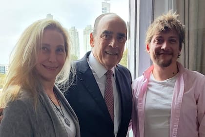 Karina Mieli, Guillermo Francos y Santiago Caputo