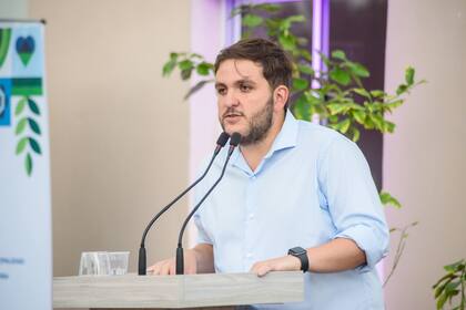 Guillermo Legorburu es intendente de La Cesira desde el 2023