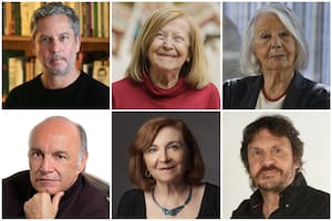 Escritores, docentes e investigadores en defensa de la Biblioteca Nacional por la amenaza de despidos