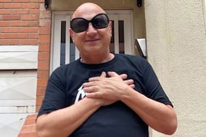 Guillermo Novellis: el hit que todos cantan, por qué La Mosca es “la banda más amarga” y la decisión que cambió su vida