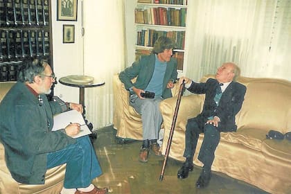 Guillermo Roux y Jean-Dominique Rey, en su visita a Borges de septiembre de 1985