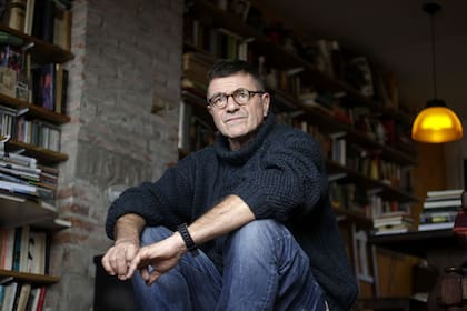 El escritor Guillermo Saccomanno dará el discurso inaugural de la Feria del Libro de Buenos Aires en abril de 2022