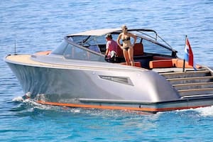 Guillermo y Máxima en su polémica vacación de octubre 2020 en Grecia, en pleno confinamiento por la pandemia