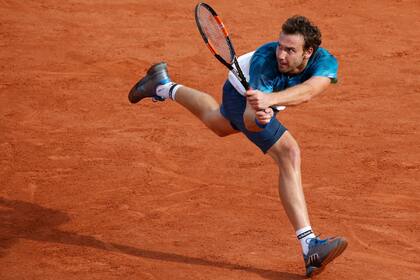 Gulbis en acción, frente a Tsonga