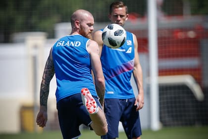 Gunnarsson, el capitán, y Sigurdsson, la figura de Islandia