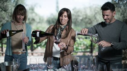 Gurisatti, García Santillán e Iglesias, integrantes del panel de cata de Club BONVIVIR.
