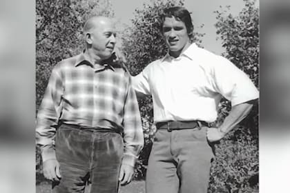 Gustav y Arnold Schwarzenegger (Captura video CNN)