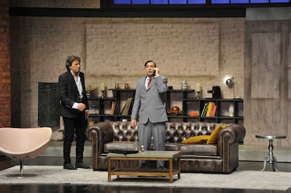 Gustavo Bermudez y Martín Bossi en La cena de los tontos, la propuesta que viene liderando la taquilla en MDQ