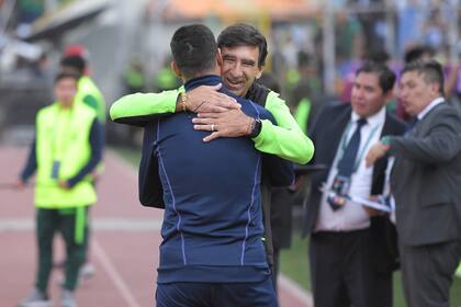 Gustavo Costas fue muy autocrítico con el rendimiento de Bolivia ante la selección argentina