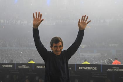 Gustavo Costas quiere cerrar el año en Racing con otro título, tras conquistas la Supercopa Sudamericana
