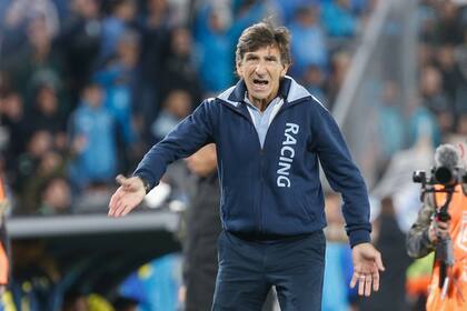 Gustavo Costas quiere darle a Racing un título internacional tras varias décadas
