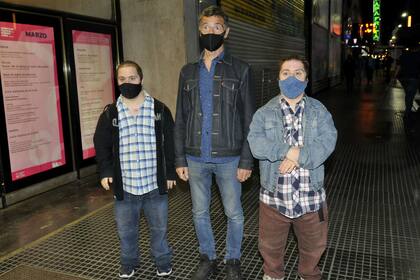 Gustavo Garzón y sus hijos también compartieron salida al teatro