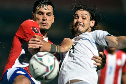 Gustavo Gómez, capitán de la selección paraguaya, fue expulsado contra Uruguay y no podrá estar en el partido clave ante Brasil.