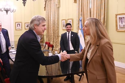 Gustavo Kahl, CEO de Marfrig Argentina, con la secretaria General de la Presidencia, Karina Milei, en la Casa Rosada