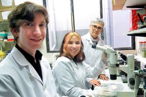 Gustavo Luis Verón, Ania Manjon y Mónica Vazquez-Levin