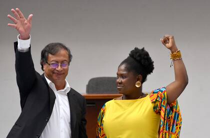 Gustavo Petro junto a Francia Márquez 