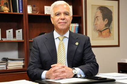 Gustavo Pulido es presidente de la bolsa de Caracas desde 2017