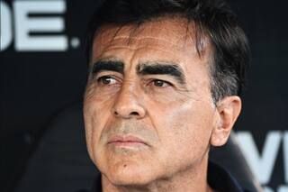 El tobogán de Gustavo Quinteros: campeón con Vélez y echado de Gremio en cuatro meses