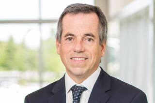 Toyota pisa fuerte en ventas, apuesta a producir más en la Argentina y prepara la nueva Hilux