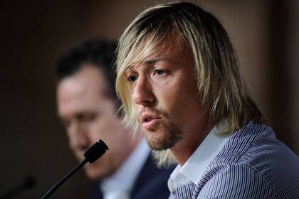 Guti, casi millonario