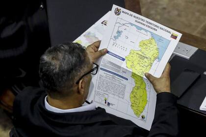 Guzmán considera que nunca antes como en la década de 1960 Venezuela tuvo tanta posibilidades de resolver la disputa por el Esequibo