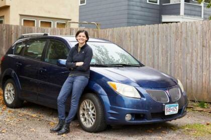 Gwen Merz tiene un auto de 13 años de antigüedad, pero dice que no le preocupa comprarse uno nuevo.