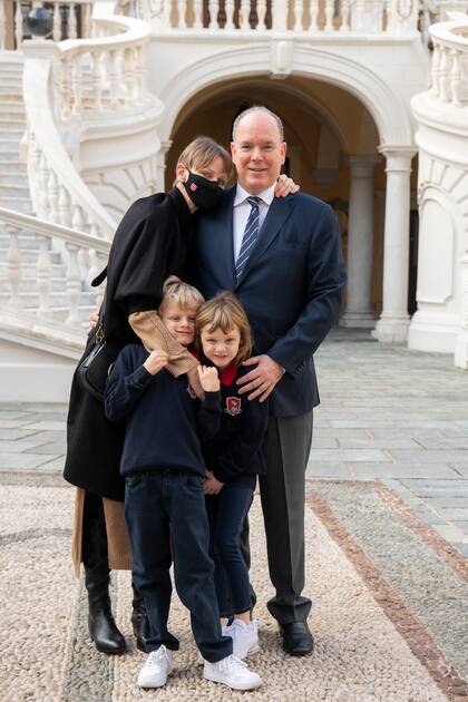 "Ha sido un día feliz, hoy. Gracias a todos por mantenerme fuerte", fueron las primeras palabras de la princesa de Mónaco desde su vuelta.
