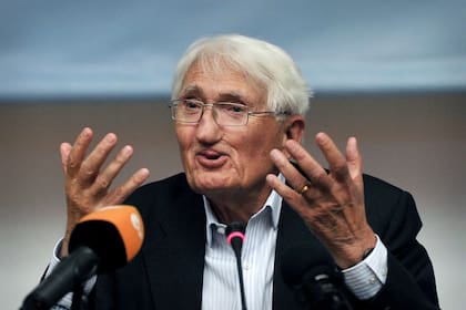 Habermas era la conciencia de la Alemania contemporánea, el “sismógrafo moral de la República Federal”.