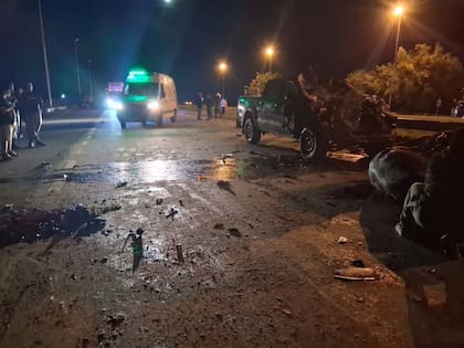 Había caballos sueltos en la Ruta 6, tres vehículos los chocaron y una docente falleció