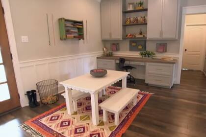 Habitación oficina y sala de juegos a la vez. Imagen: HGTV