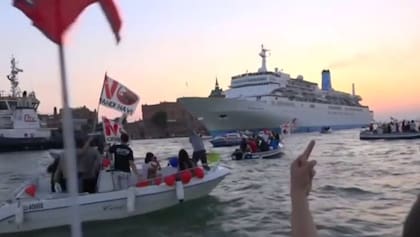Habitantes de Venecia en pie de guerra contra los cruceros