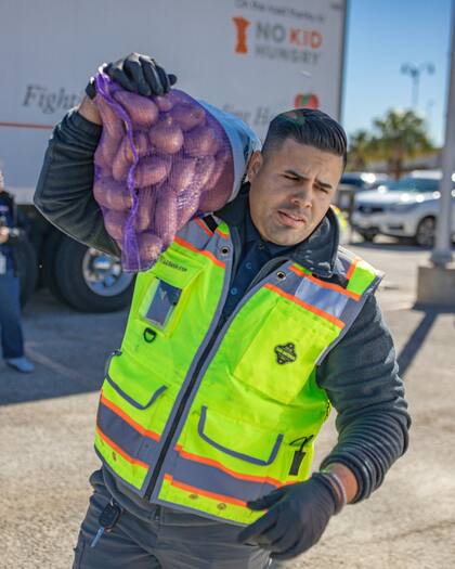 Habrá varias jornadas de entrega de alimentos en San Antonio (FB safoodbank)