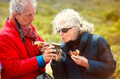 "Hace 14 años conocí a esta mujer que cambió parte de la historia de la humanidad", destacó Boy Olmi sobre Jane Goodall en sus redes sociales