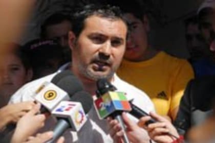 Hace 15 años, Ángel, marido de Verónica, hablaba con los medios en torno a la polémica por el premio del tragamonedas.