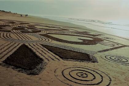Hace casi cuatro meses que Lazarte comenzó este proyecto de arte efímero al que llama Hoy