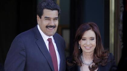 Hace cuatro años, Cristina le había entregado la condecoración a Maduro