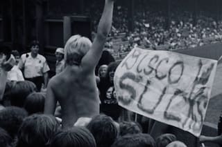 La noche en que los rockeros prendieron fuego un estadio para vengarse de la música disco