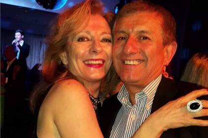 Hace diez años que la pareja lleva una vida de novios.