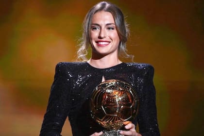 Hace poco más de un mes, Putellas ganó el Balón de Oro; ahora, se quedó con The Best